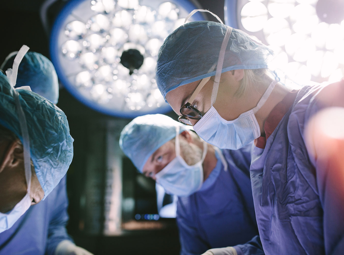 수술 중인 이미지